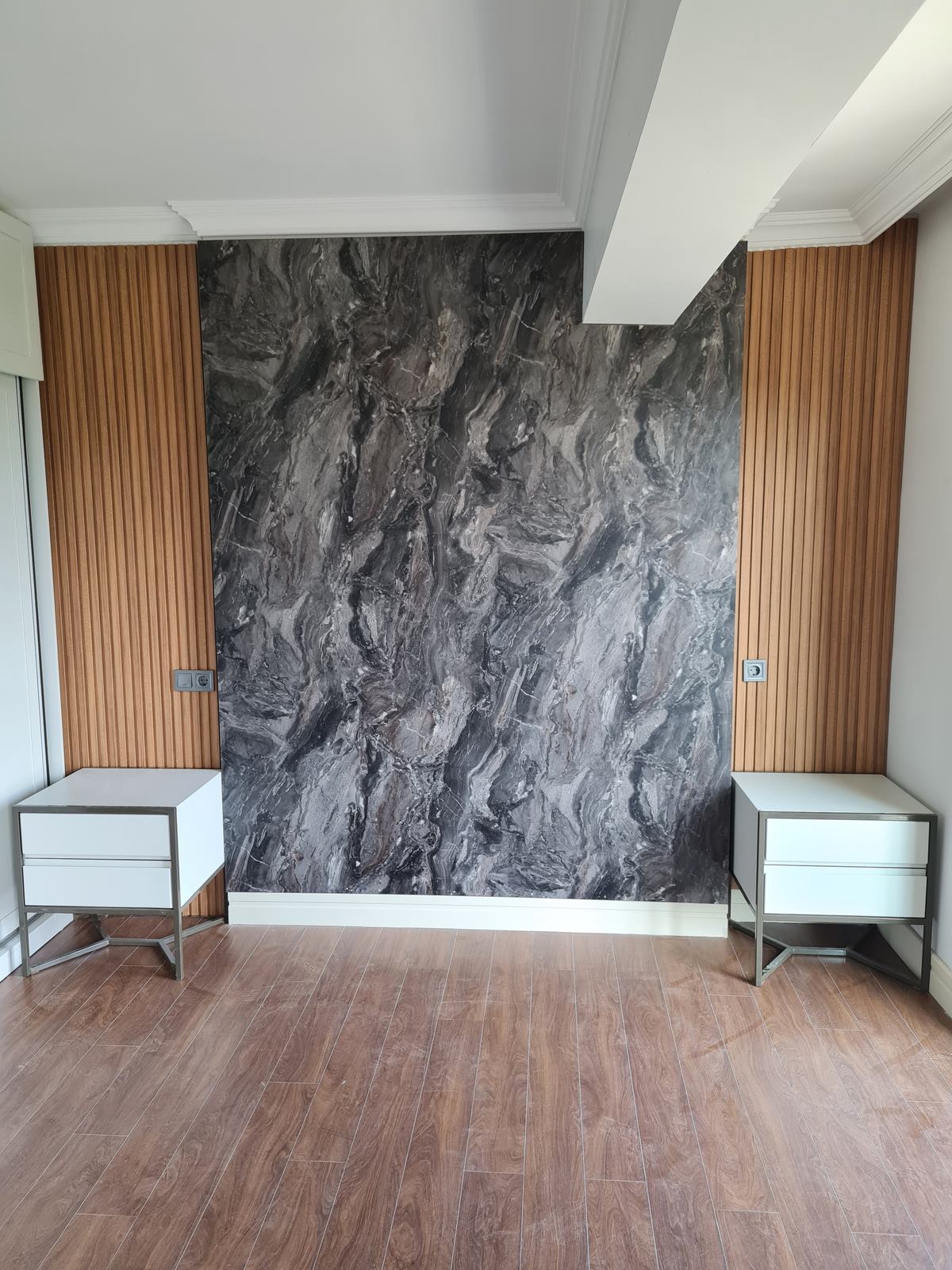 Marble Patterned Bedroom Set