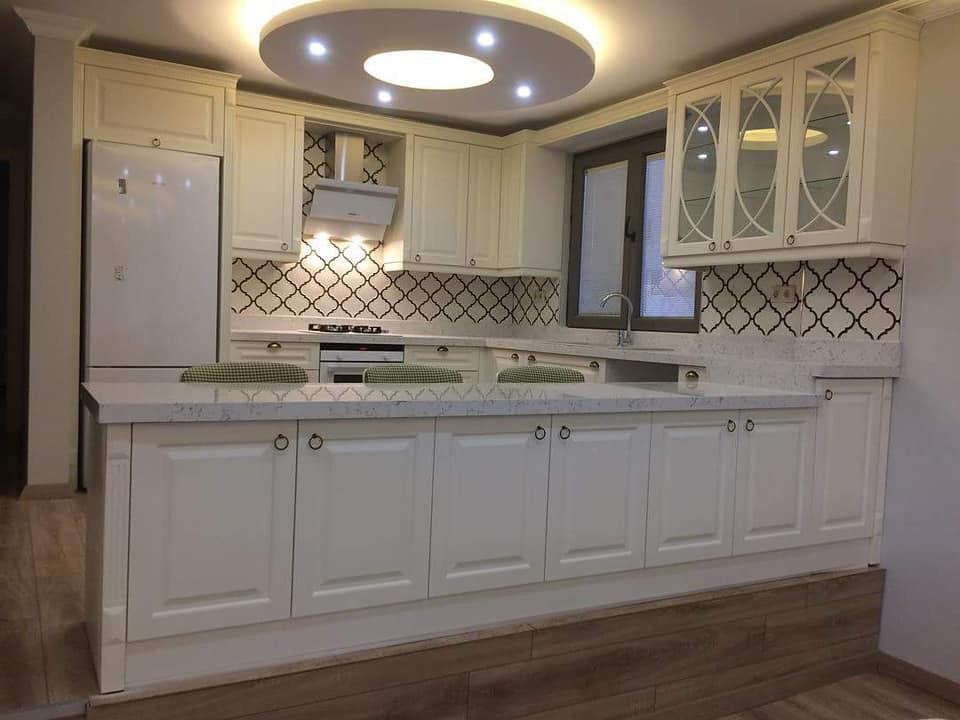 Integrated Kitchen Cabinet with Table