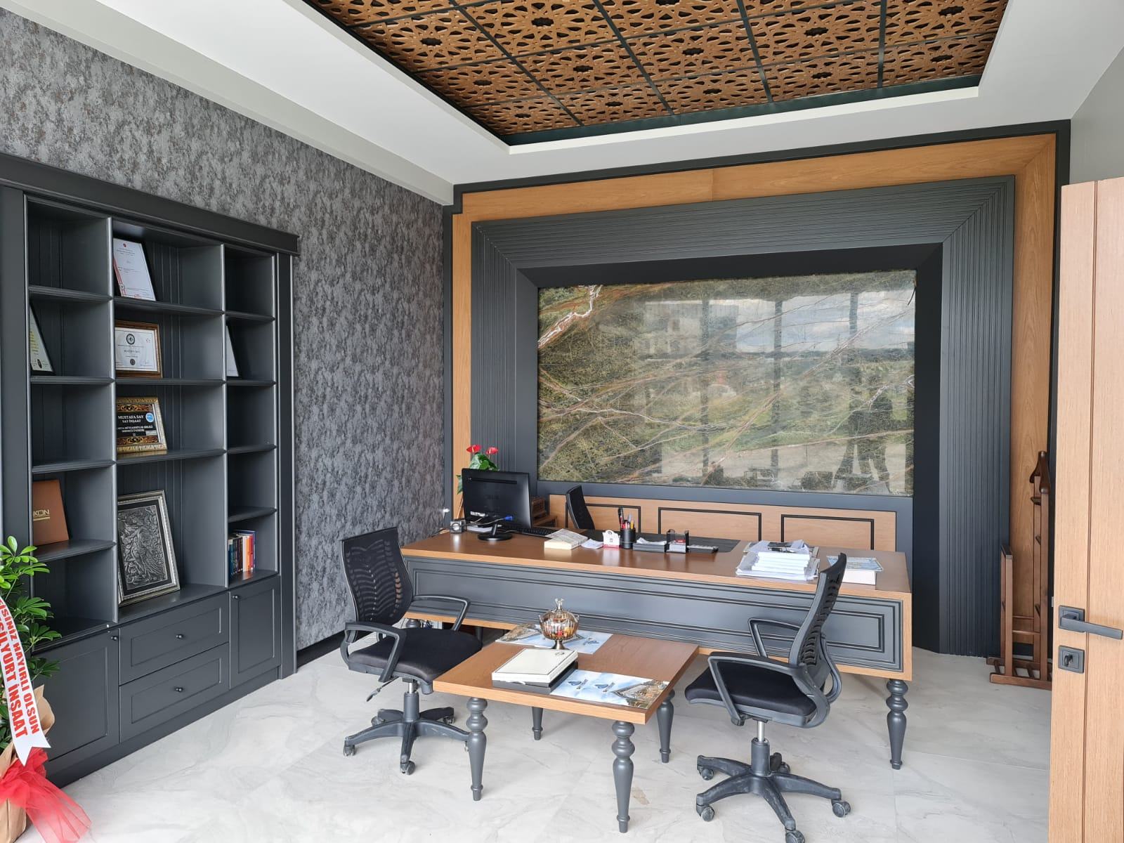 Gray Wood Detailed Office Set