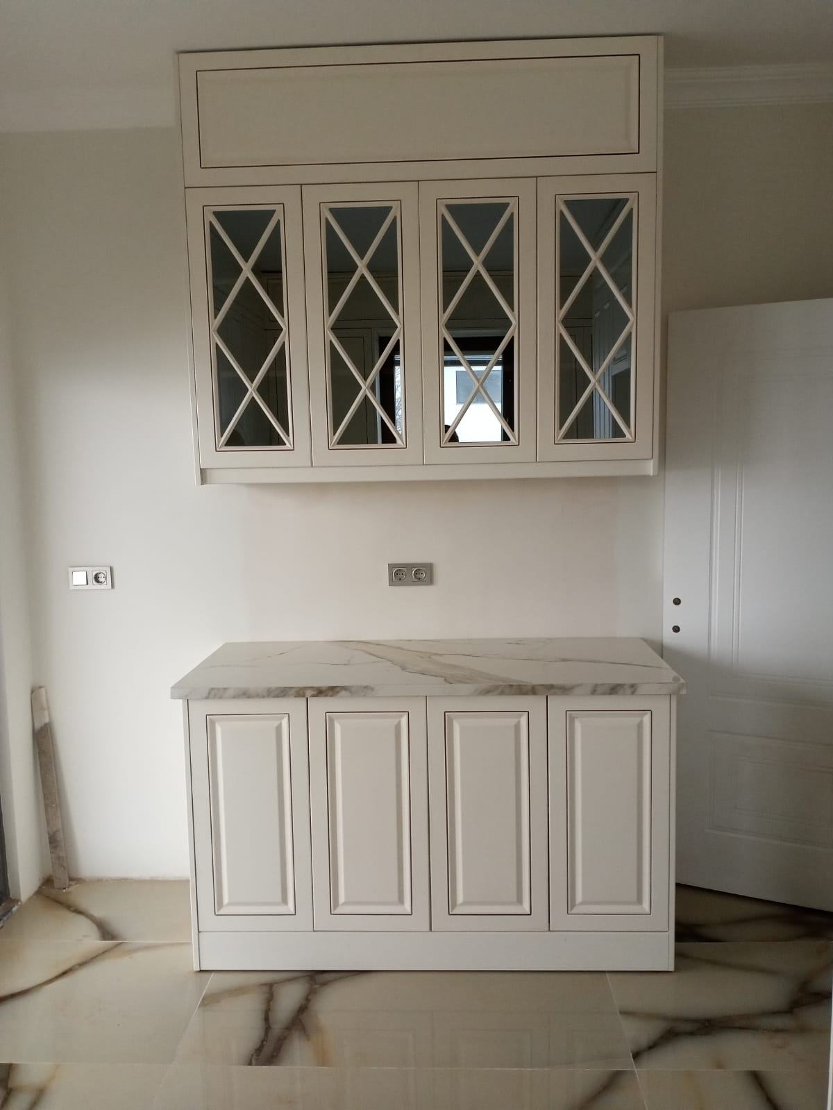 Handleless Cream Kitchen Cabinet