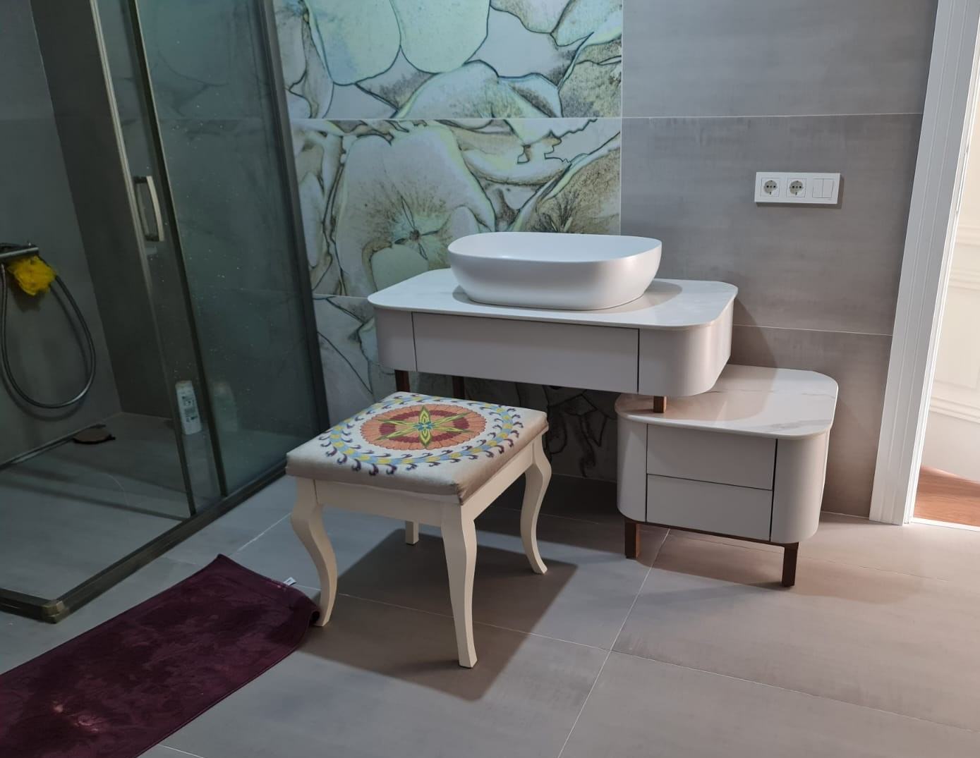Matte White Bathroom Set