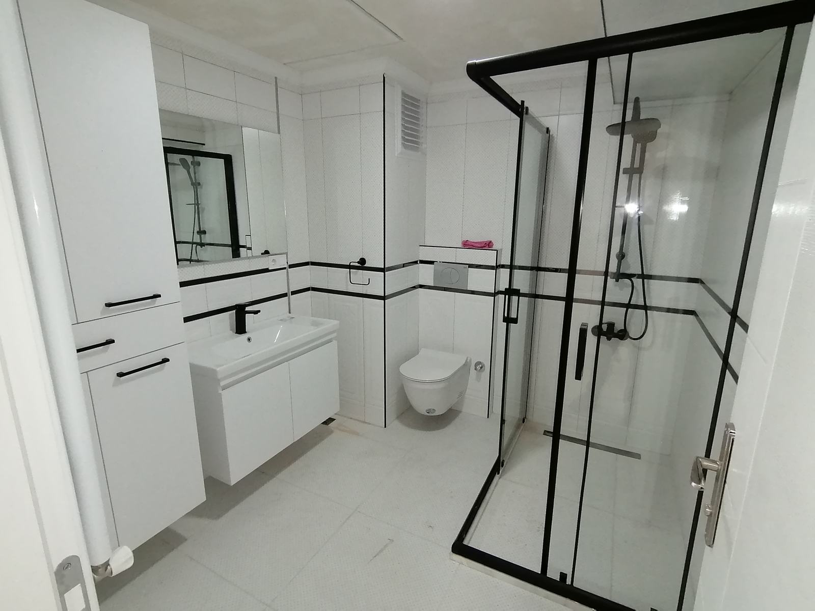 White Bathroom Set