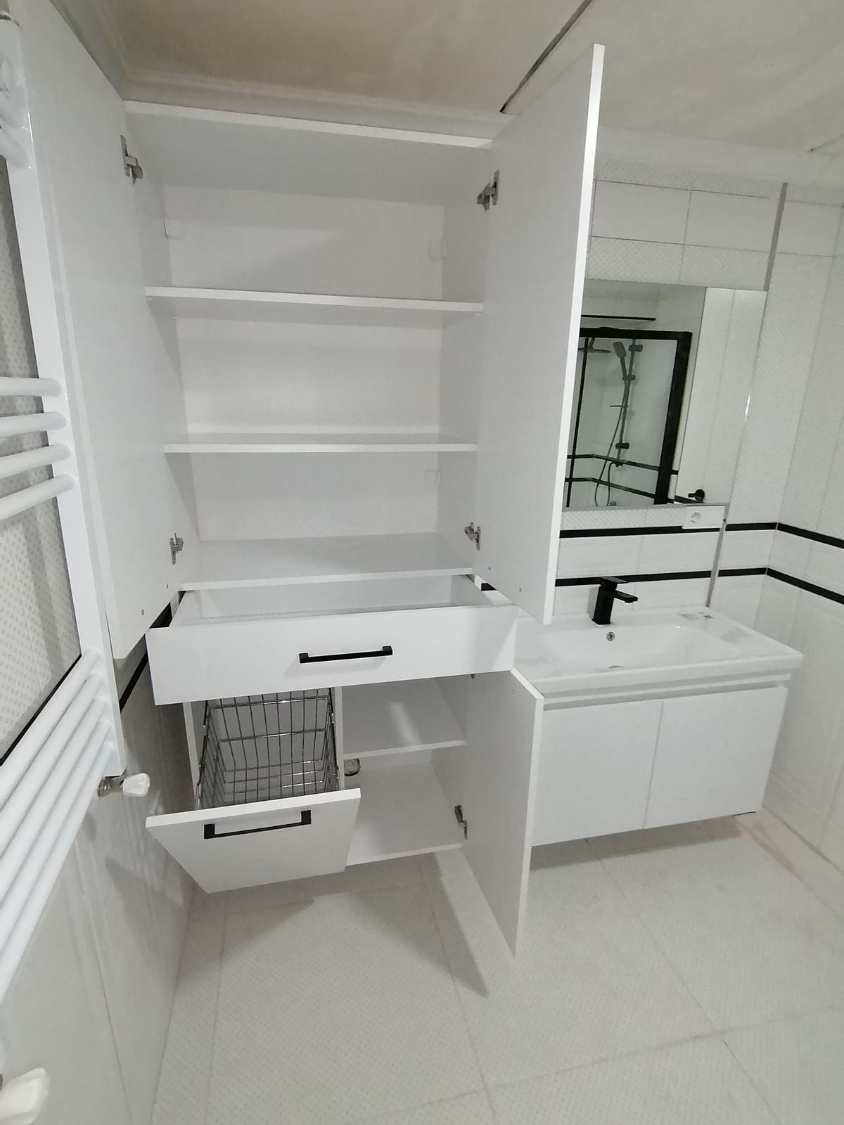 White Bathroom Set