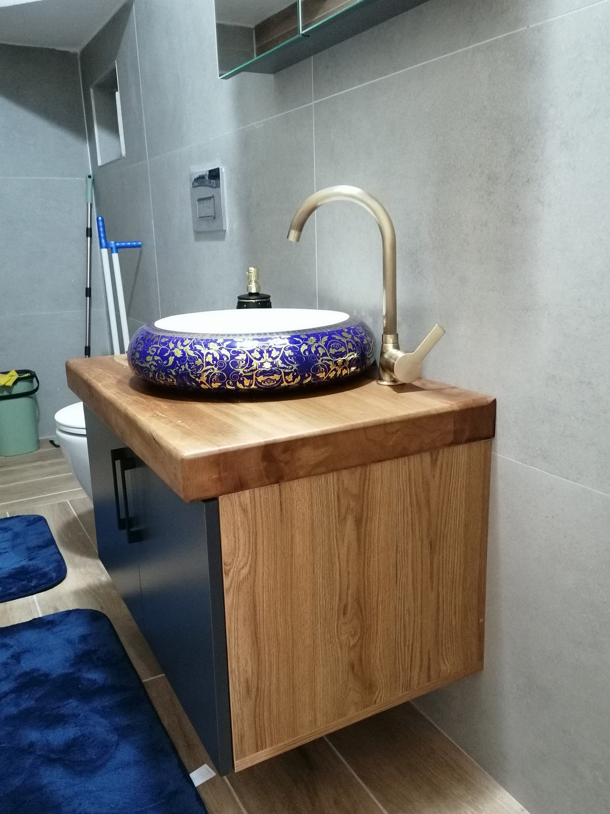 Anthracite and Wood Bathroom Sink