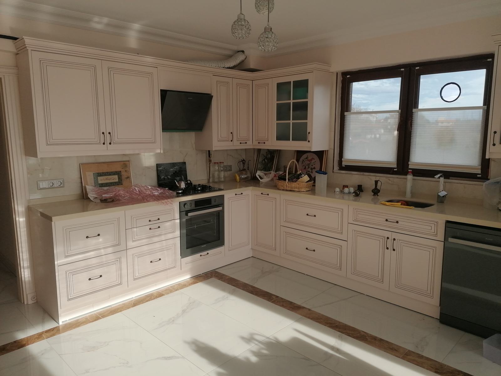 Cream Carved Kitchen Cabinets